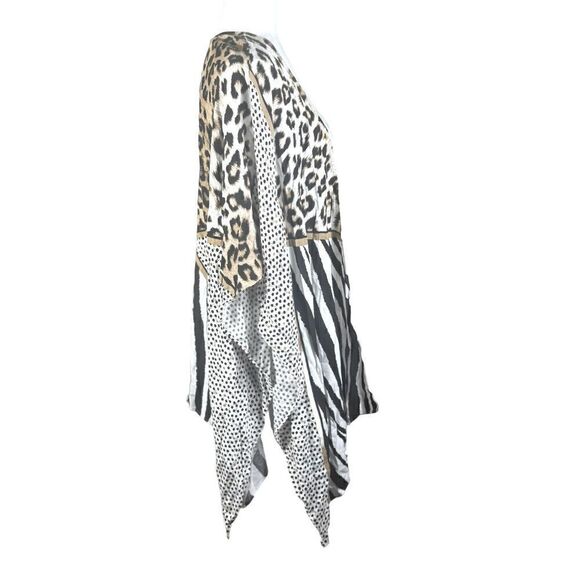 Chico's Animal Patch Cheetah Print Wrap Shawl One size Fits All NWT 📦 - Picture 4 of 10